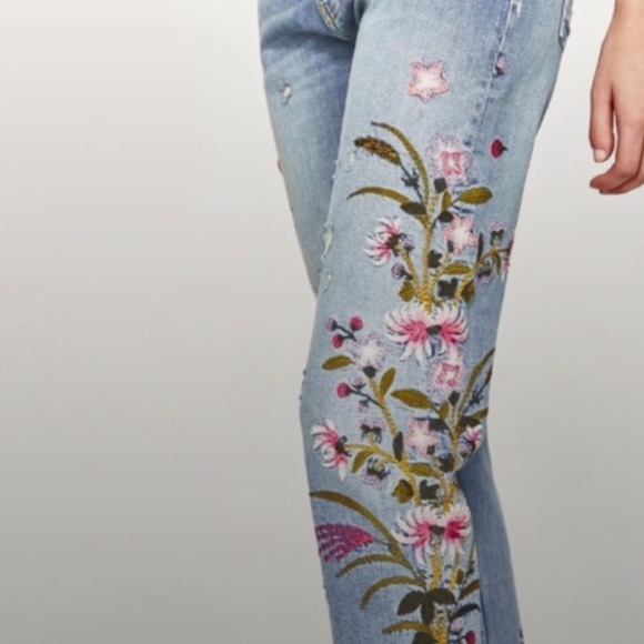 Zara Lightwash Distressed Floral Embroidered Jeans - Picture 9 of 9